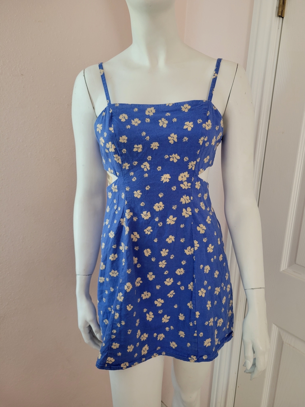 Zara Blue Floral Linen Blend Mini Dress Side Cutouts Summer Sundress Size Medium - Picture 2 of 9